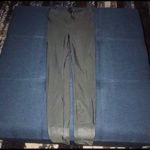 Koral 7/8 Leggings! AUTHENTIC Size Medium